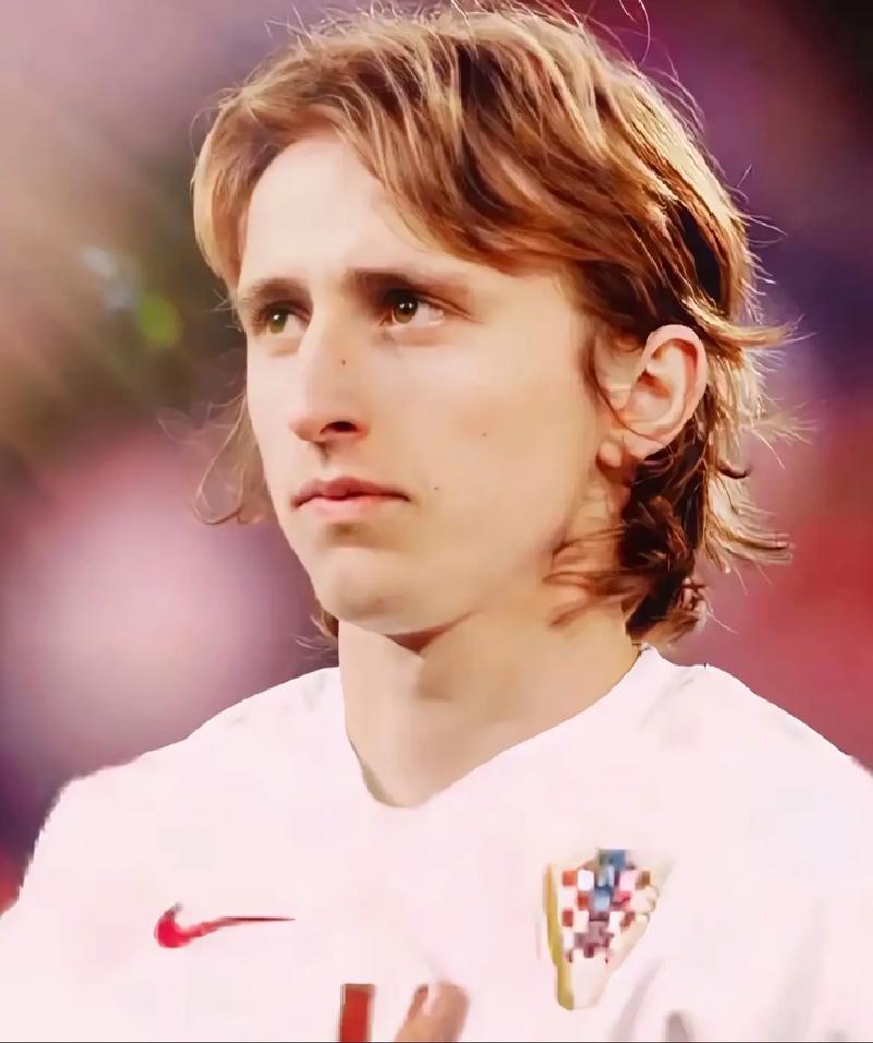 随着皇马5-1、马竞1-1，西甲最新排名出炉！巴萨49分领跑