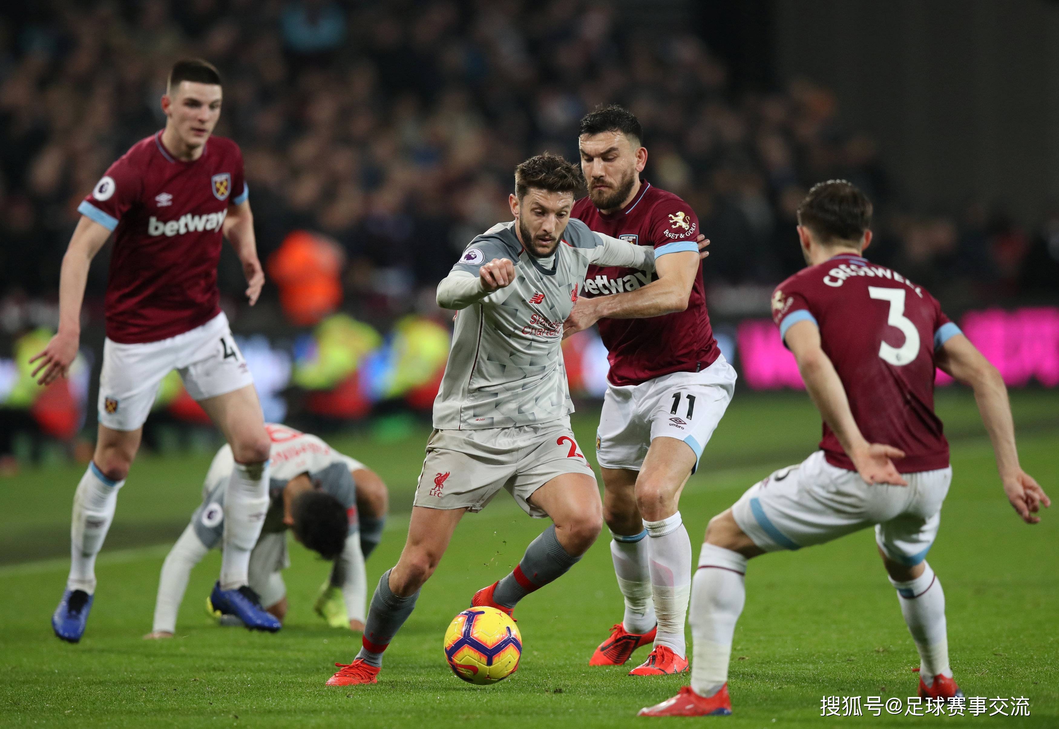 上线一年后，《剑与远征：启程》走出了一条不一样的成长线